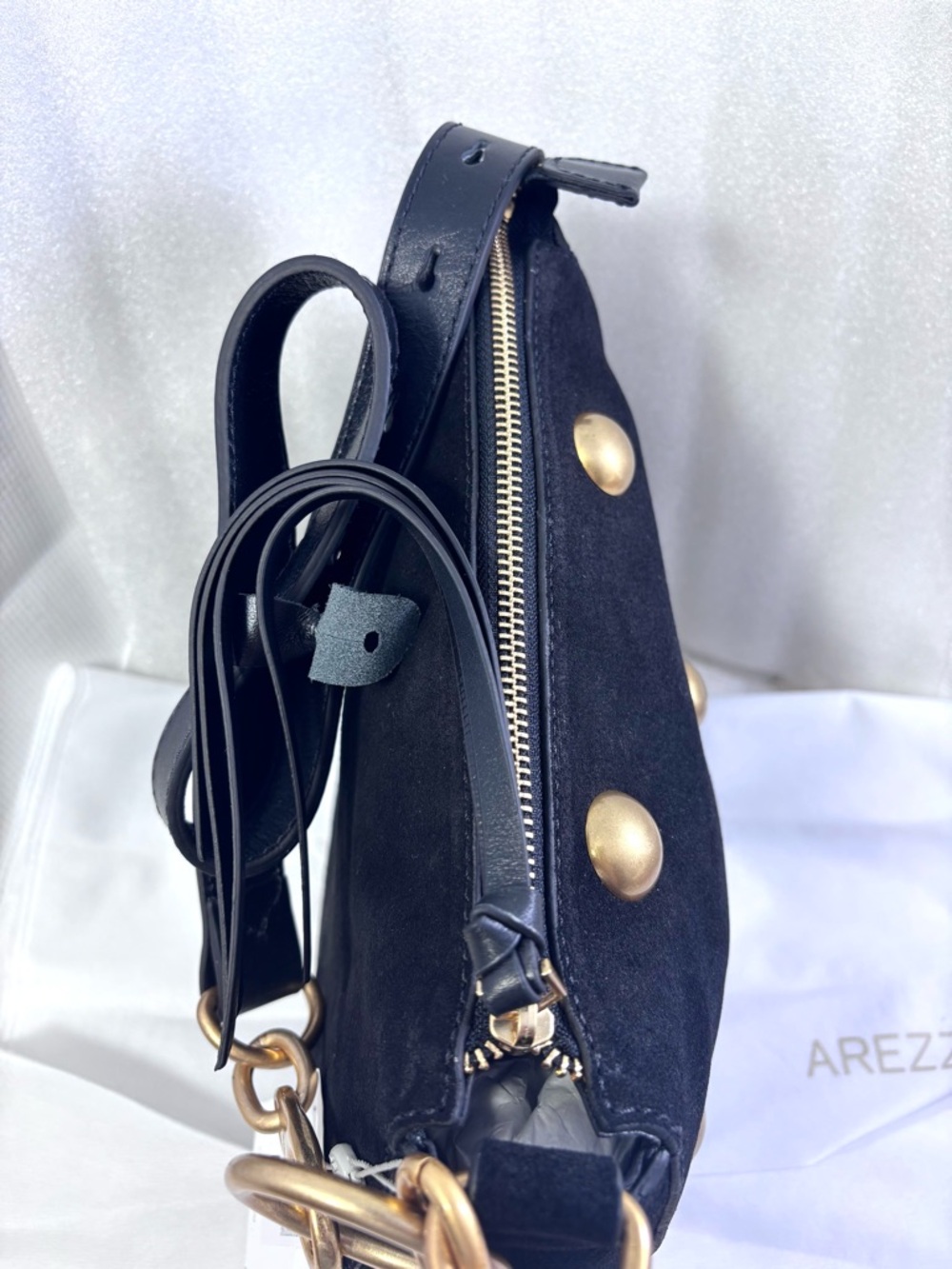 Arezzo Jamie Suede Stud C/B. Black/Gold. - Picture 7 of 9